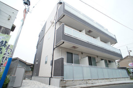 落ち着いた雰囲気の外観です