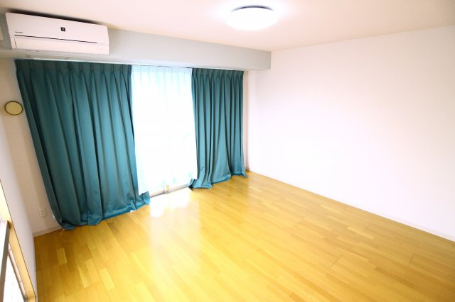 アンカーマンションの居間・リビング