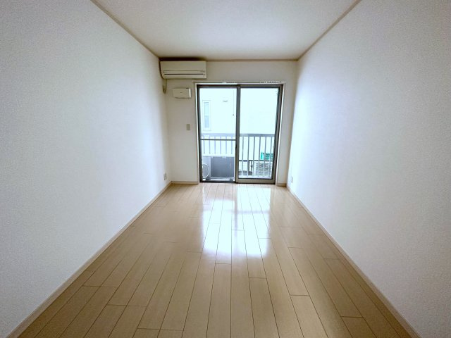 ※類似のお部屋の写真です。