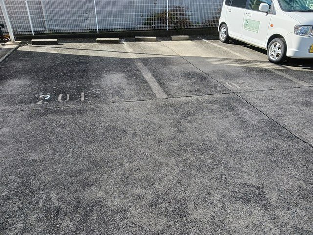 フォレストの駐車場