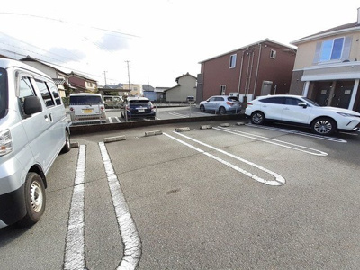 【駐車場】 | ドゥー・ファミーユⅡ