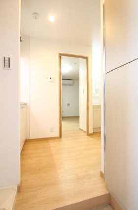 PRIMO Akatsukaの玄関