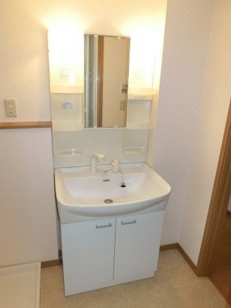 ウィングスⅡ棟の洗面所