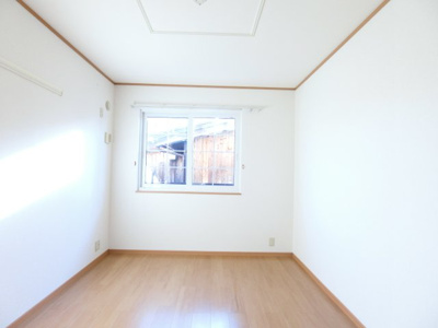 【洋室】 | トゥー・ル・モンドＣ | イメージ103号室の写真（反転あり）