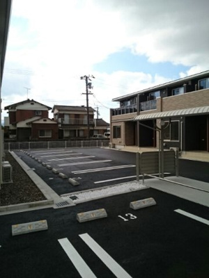 【駐車場】 | レジデンス鳥生１
