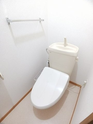【トイレ】 | ハイツ柿の実Ⅱ | シンプルで使いやすいトイレです