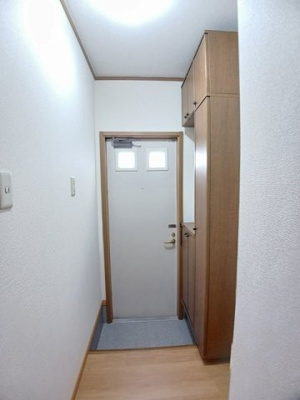 【玄関】 | ハイツ柿の実Ⅱ | ゆったりとした玄関です