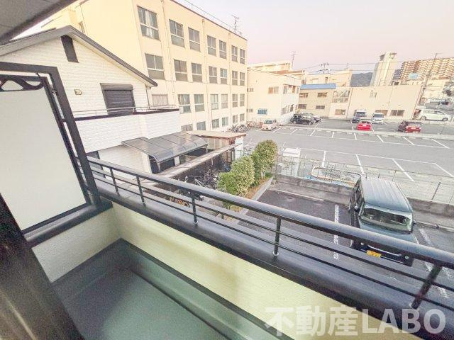 ハイツせせらぎ八尾のバルコニー