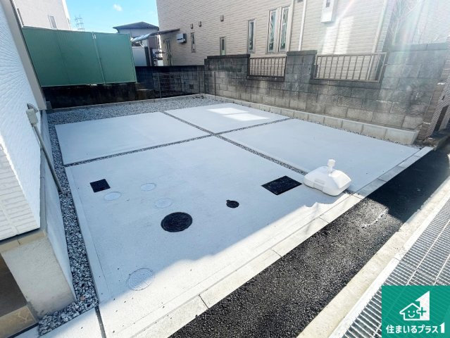 宝塚市小浜　第1期　新築一戸建ての駐車場|駐車スペース！散水栓があるので、こまめに愛車を洗えます！
