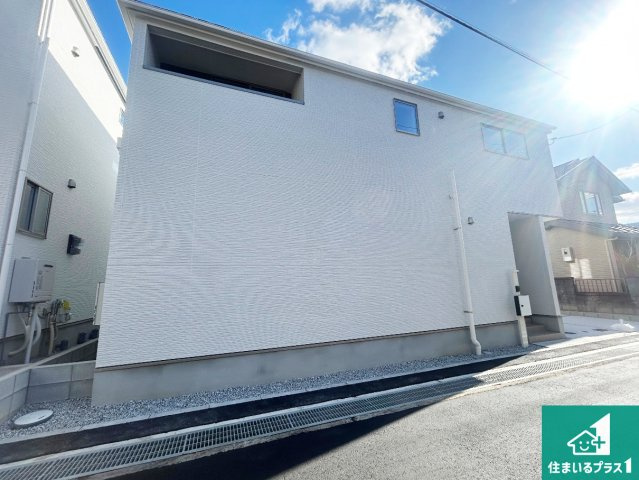 宝塚市小浜　第1期　新築一戸建ての外観|お客様に長く安心して住んでいだだける事にこだわった家づくり！住んでからのアフターサービスにもしっかりと取り組んでいます！