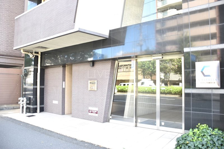 【エントランス】カスタリア京都西大路 