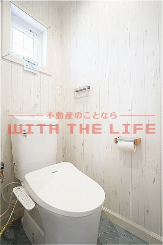 アンズ・アベニュー【10.000円キャッシュバック対象物件】のトイレ|落ち着いた色調のトイレです