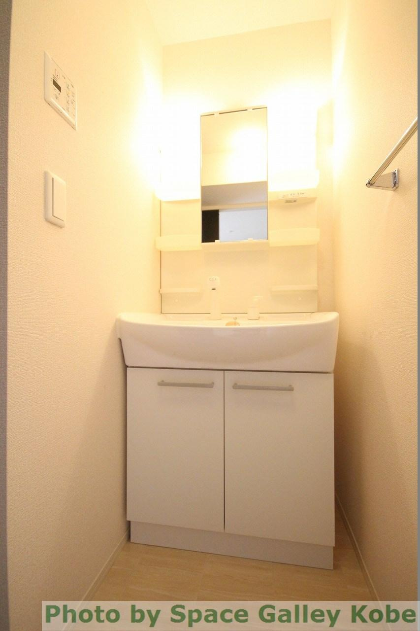 ボシュケ大津和の洗面所|※お部屋により仕様が異なる場合があります※