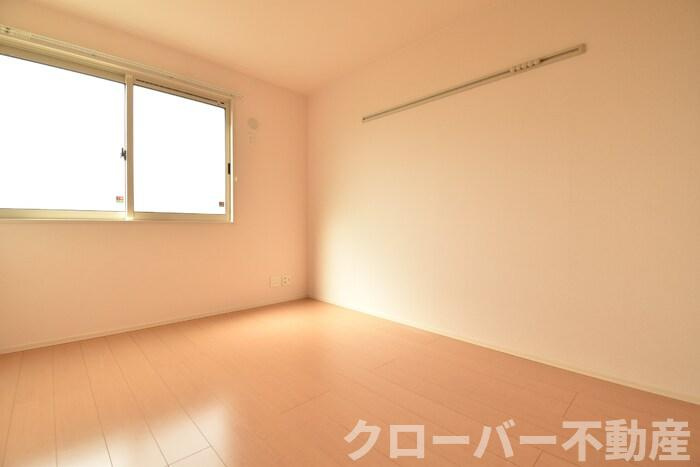 クローリス善通寺の内装|洋室６帖