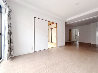 【居間・リビング】 | 森田マンション２号棟 | ゆったり過ごせる居間です(写真は別部屋のものです)