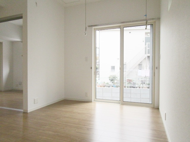 M’s PLACEの洋室|リビングダイニング。