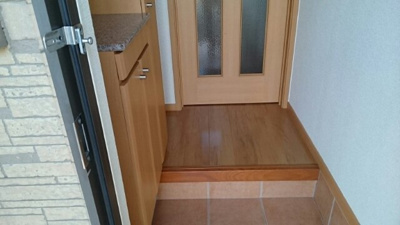 【玄関】 | コニファーⅡ番館Ａ | シンプルで使いやすい玄関です