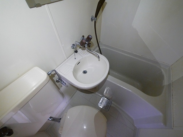 新大マンションの洗面所