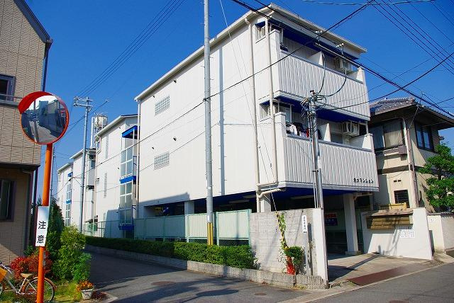 新大マンションの外観
