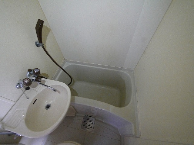 新大マンションの浴室