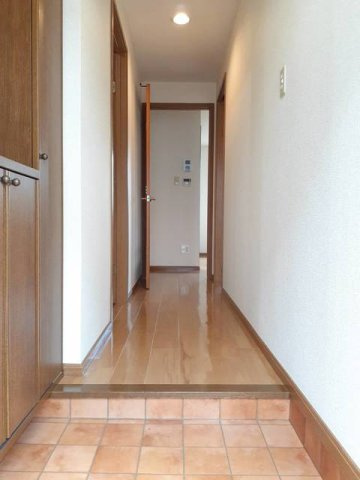 ニューシティ藤澤Ａ棟の玄関