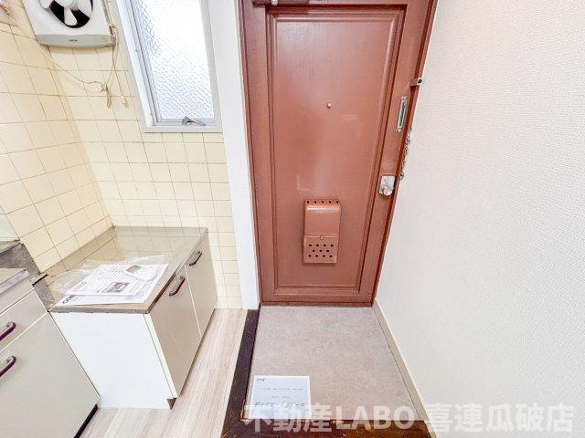 シャトー背戸口の玄関