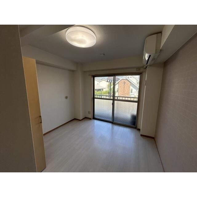 川口プラザＤの居間・リビング