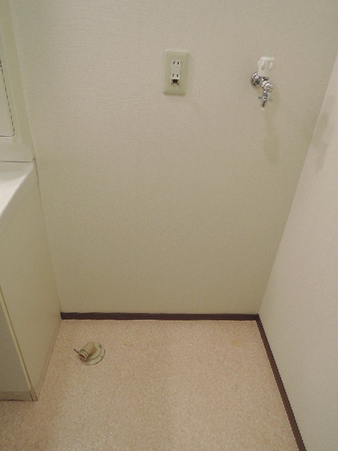 ＯＦＦＳＨＯＲＥの内装