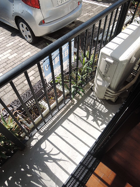 ＯＦＦＳＨＯＲＥのバルコニー