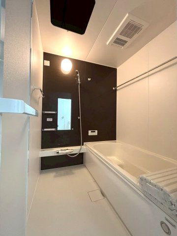 三郷市　中央5丁目　新築戸建　全1棟の浴室|ゆったり過ごせるお風呂です