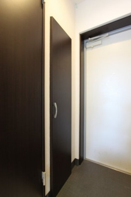 【玄関】 | サンシャイン太子堂