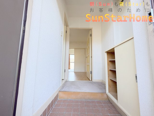【※サンスターホーム限定物件】メゾン第五立川　東・西・北角部屋　上階無しの玄関