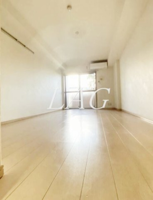 【居間・リビング】 | コスモアージュ | 洋室のお部屋です。