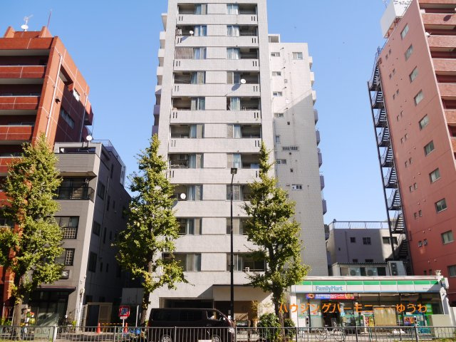 【外観】 | モンテベルデ六義園 | モダンでスタイリッシュな印象を与えるグレーを基調とした外観。