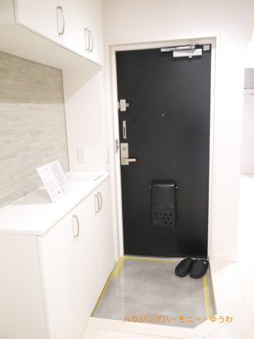 【玄関】 | モンテベルデ六義園 | 玄関はお客様をお出迎えする最初の場所、帰ってくる時に入る最初の場所。そんな場所だからこそ、より良い空間に…。