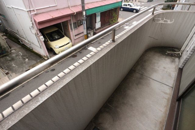 プチパレスのバルコニー