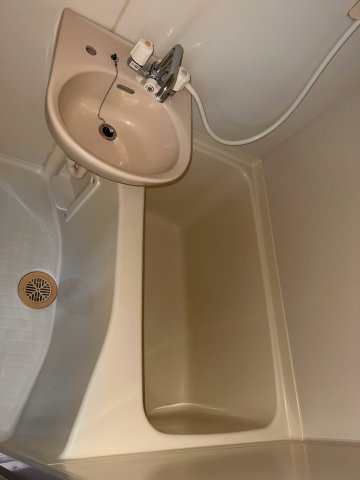 地曳ハウスの浴室