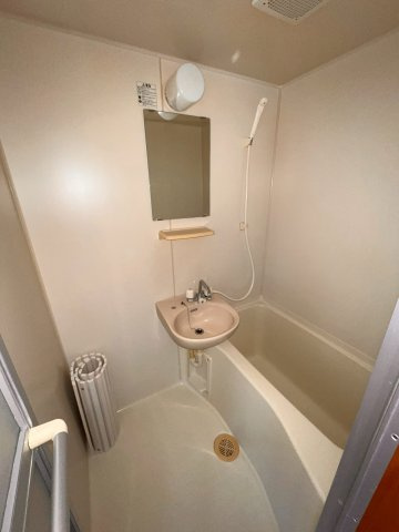 地曳ハウスの浴室