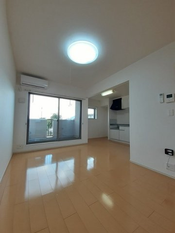 プリムラＭＴの居間・リビング