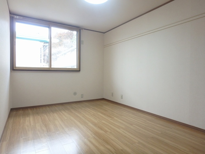 サンフェリカ茶畑　Ｃの洋室