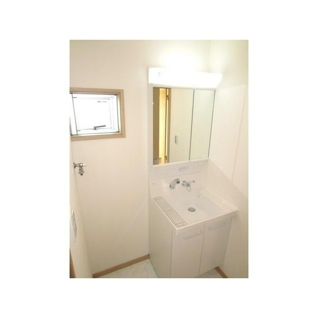 ラ　ルーチェの洗面所