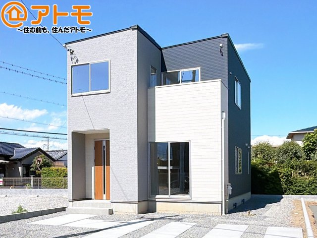 【外観】 | 駿河区下川原五丁目10期　新築戸建　5号棟 | スタイリッシュな外観は毎日の帰宅が楽しみになりますね♪