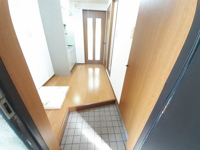 アビタシオン柳町の玄関