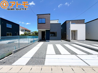 【駐車場】 | 駿河区下川原五丁目10期　新築戸建　3号棟 | 並列3台の駐車スペースです♪