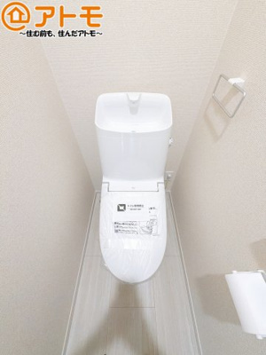 【トイレ】 | 駿河区下川原五丁目10期　新築戸建　2号棟 | 毎日使うトイレだからこそ機能性を重視したいですよね！温水洗浄便座で快適な時間をお過ごしください♪