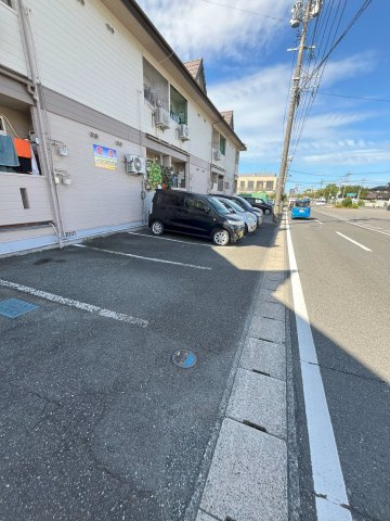 コアコーポAの駐車場
