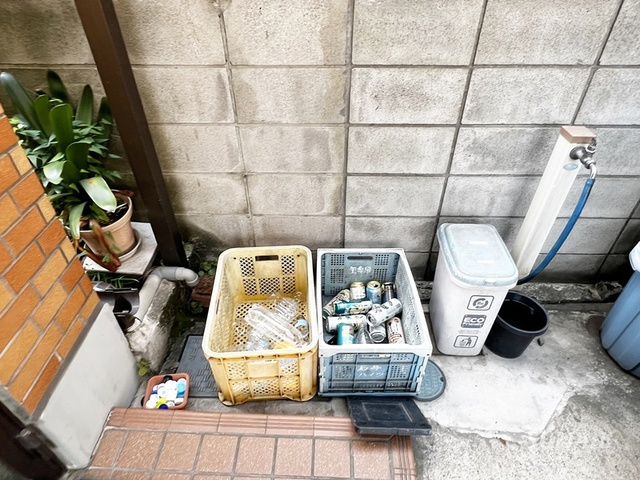 石井ハイツのその他共用部分|ゴミ捨て場です☆