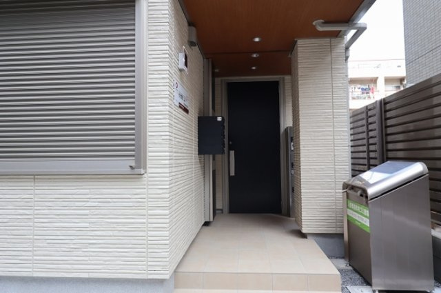 コンフォートKのエントランス