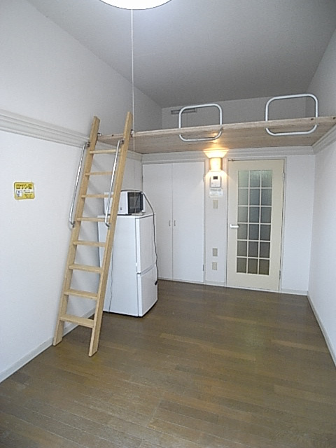 パストラル小山の居間・リビング