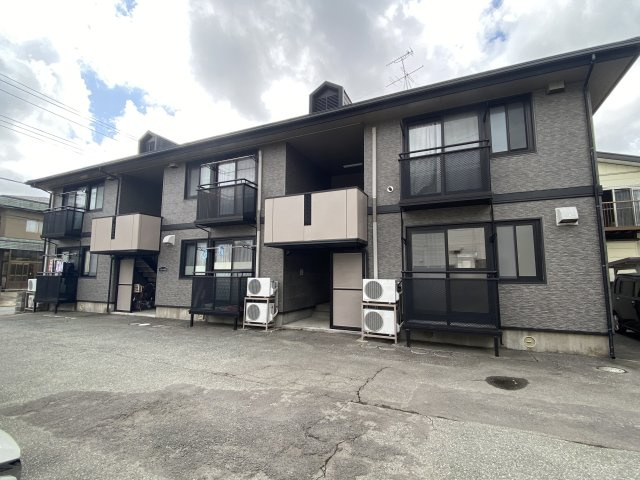 ハイカムール保戸野A